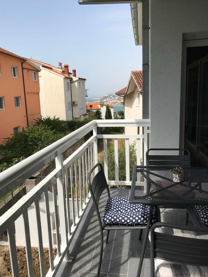 Apartment Sano Podstrana Exterior photo